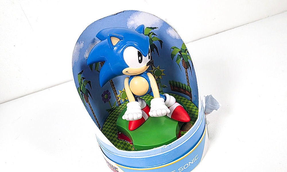 Sonic Background in box