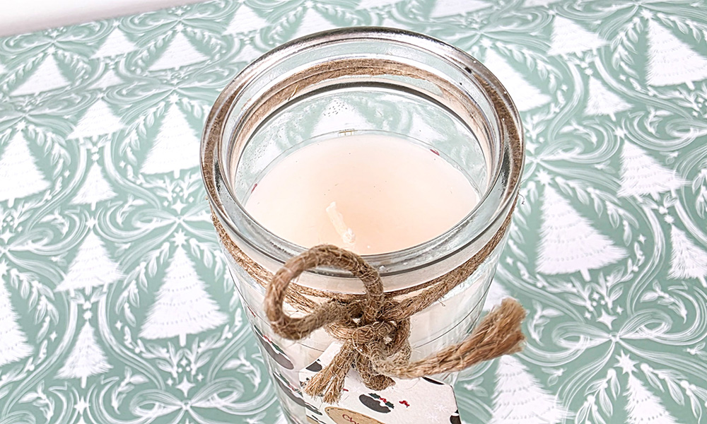 Christmas Pudding Scented Advent Candle up close