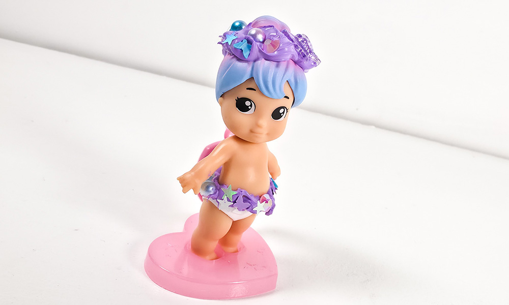 Creamy Deco Baby fully decorated