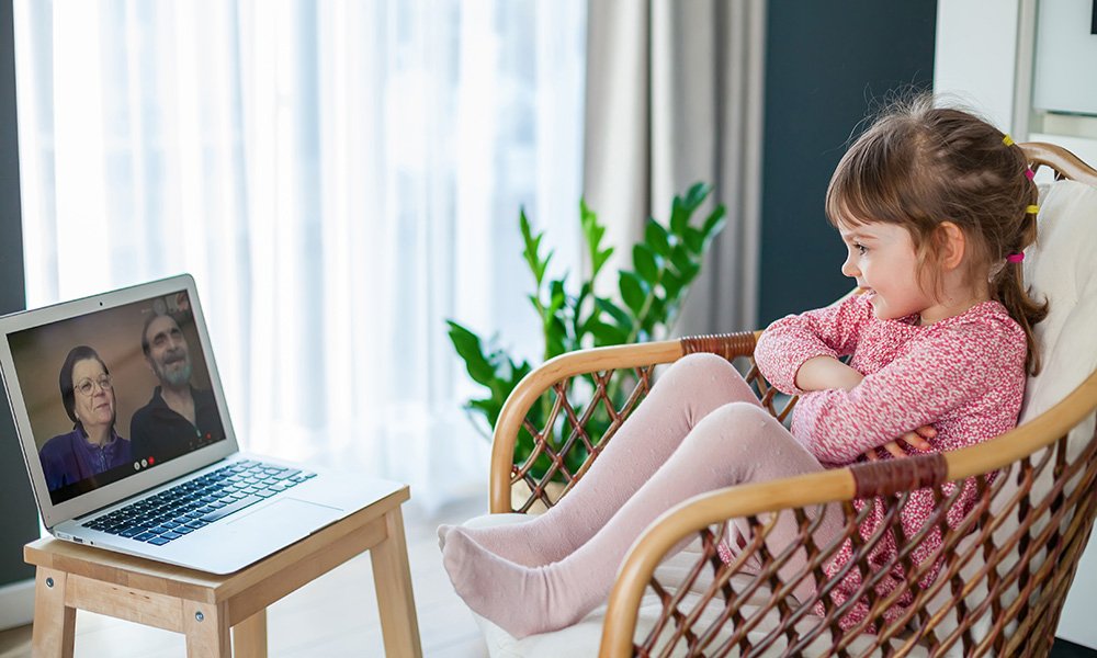 FAMILY HEALTH Child video calling grandparents