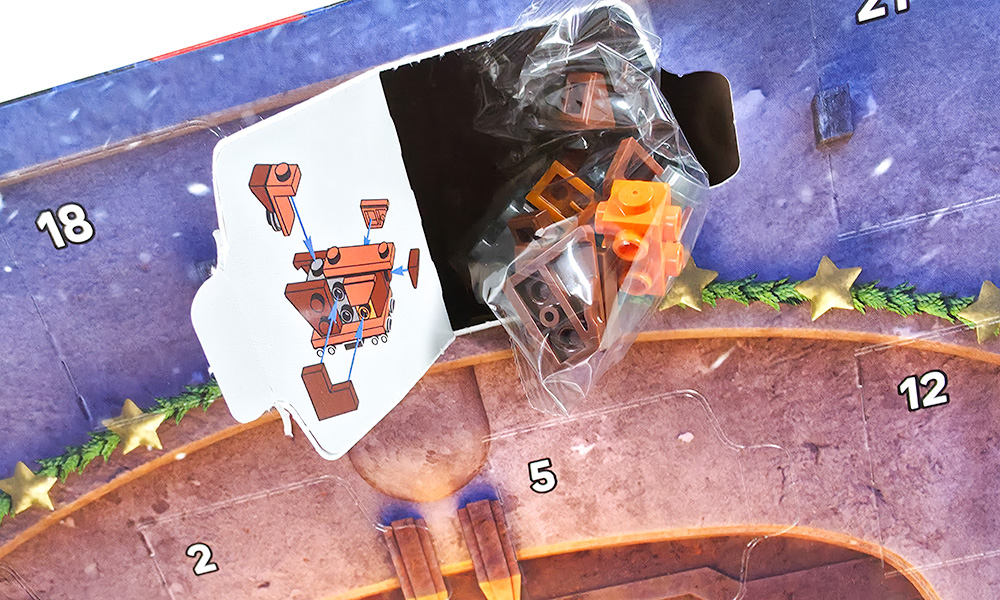 LEGO Star Wars 2026 Advent calendar Instructions on inside of door