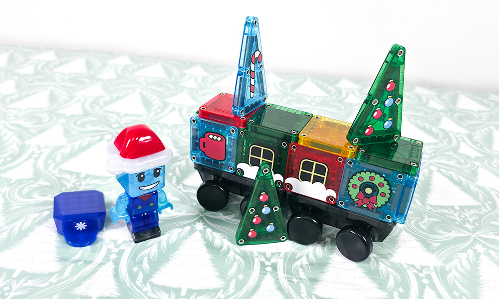 Magna Tiles Advent Calendar christmas train built