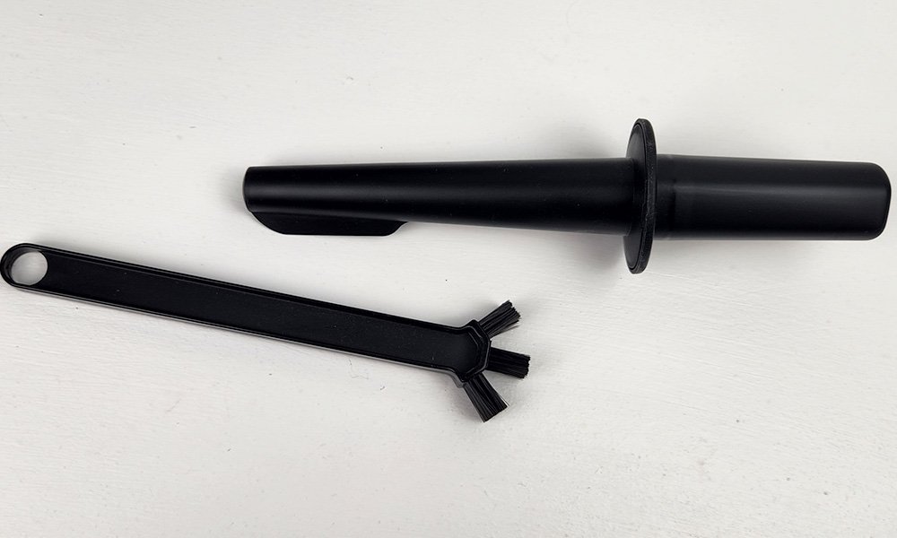 Ninja cleaning brush and taper