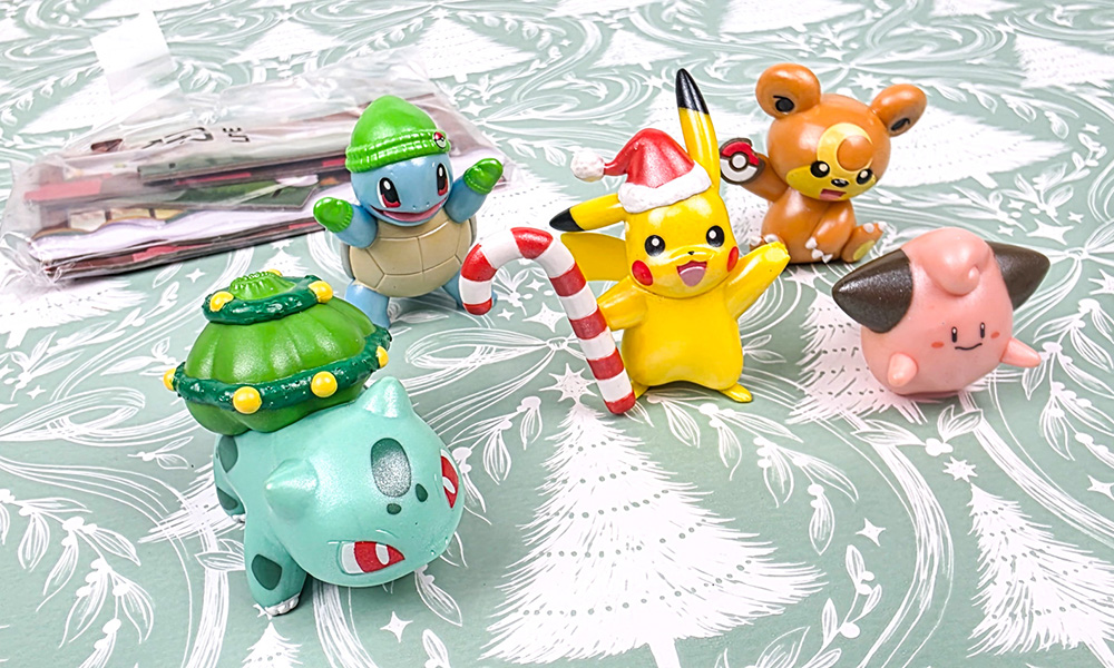 Pokemon Battle Figures Holiday Advent Calendar standing figures