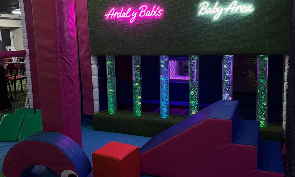 SOFT PLAY IN LLANELLI CARMARTHENSHIRE Sgiliau Soft Play Llanelli