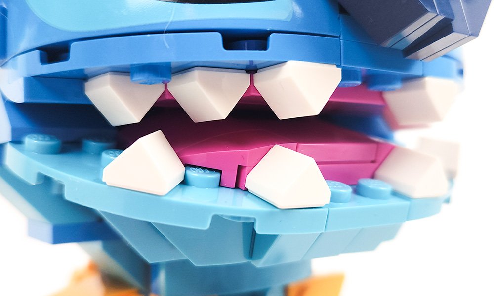 Stitch detailed teeth