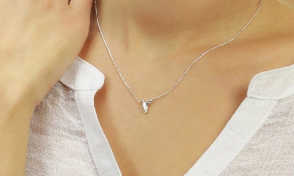 WIN Jana Reinhardt Hummingbirds Necklace for Mother's Day 2