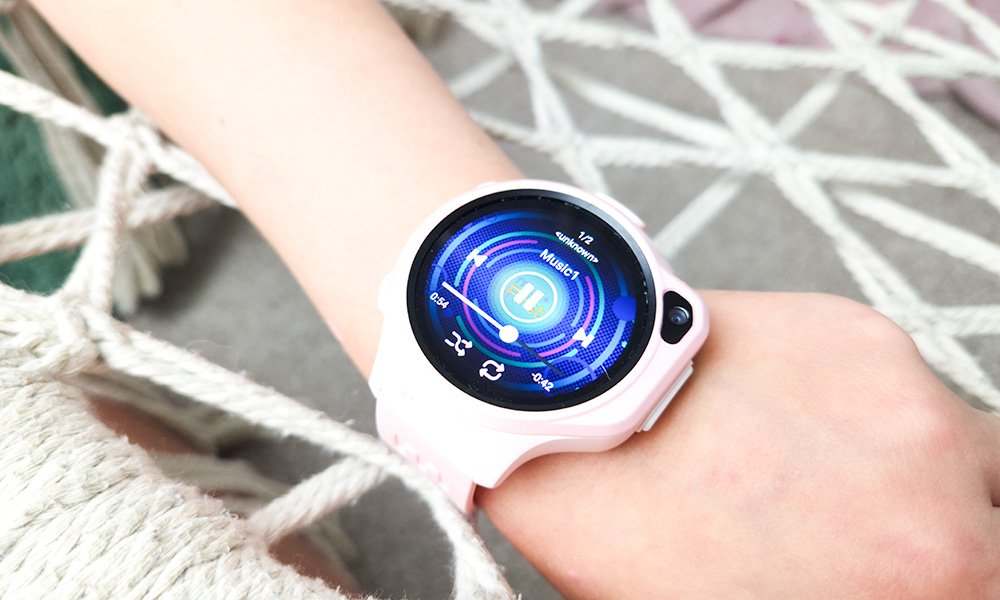 music player on kids smartwatch